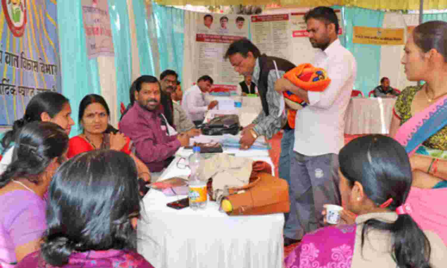 शिविर में जरुरतमंदों ने नहीं दिखाया उत्साह