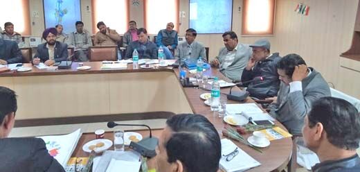 मथुरा में जलसंरक्षण के लिए प्रभावी योजना बनायें: जलगुरू