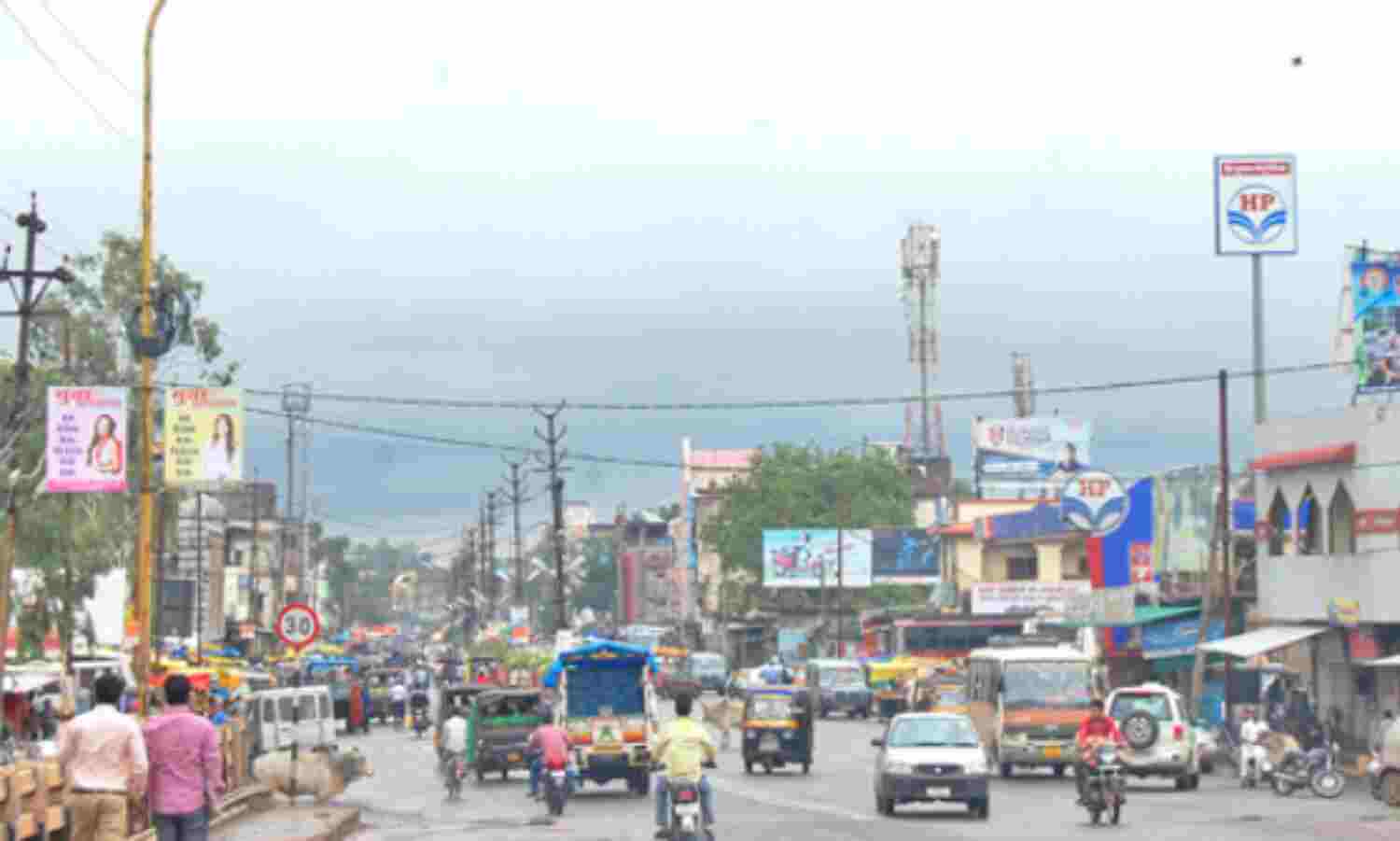 मौसम का बार-बार बदल रहा मिजाज