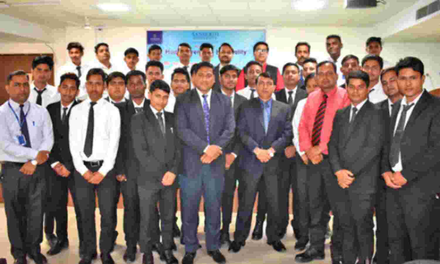 संस्कृति यूनिवर्सिटी में माडर्न ट्रेंड्स इन हॉस्पिटैलिटी पर हुआ सेमिनार