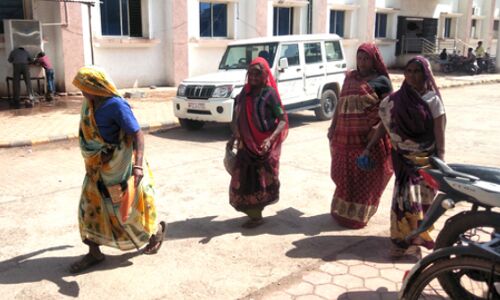 सुनवाई के लिए भटकते रहे जरुरतमंद