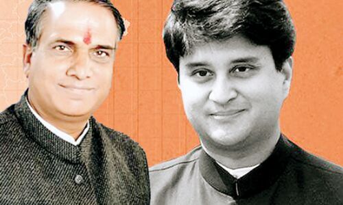 संसद के आंकड़ों में सबसे आगे रहे सांसद सुधीर गुप्ता, सिंधिया पिछड़े