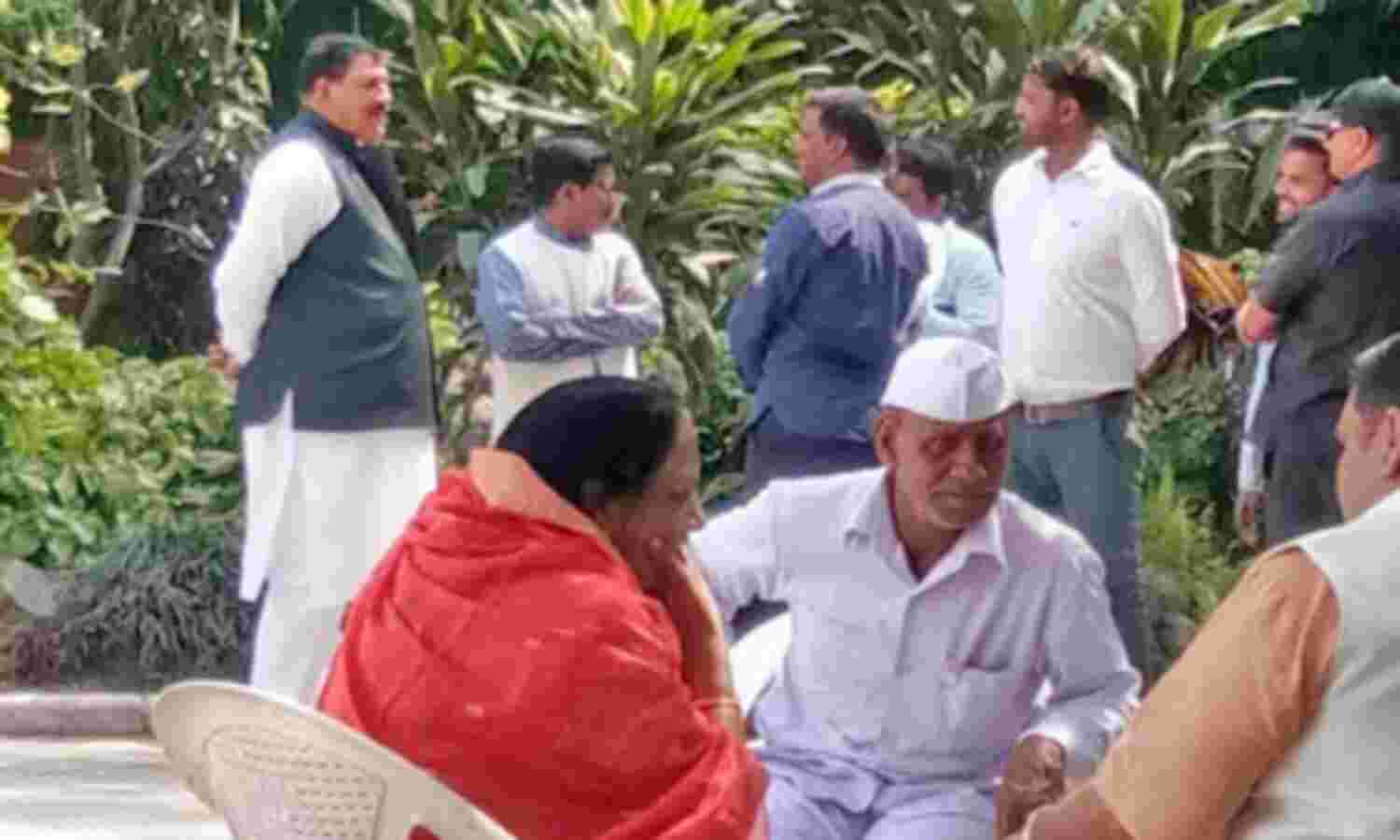 सिंधिया के दिल्ली दरबार में टिकटार्थियों की लग रही भीड़