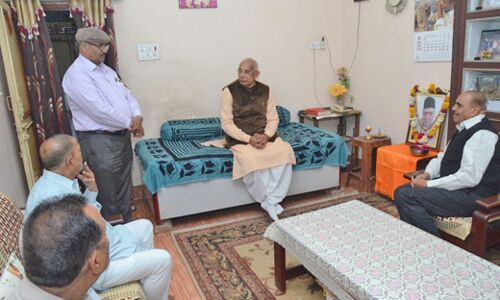 त्रिपुरा के राज्यपाल प्रो. सोलंकी ने दी स्व. अग्निहोत्री को श्रद्धांजलि