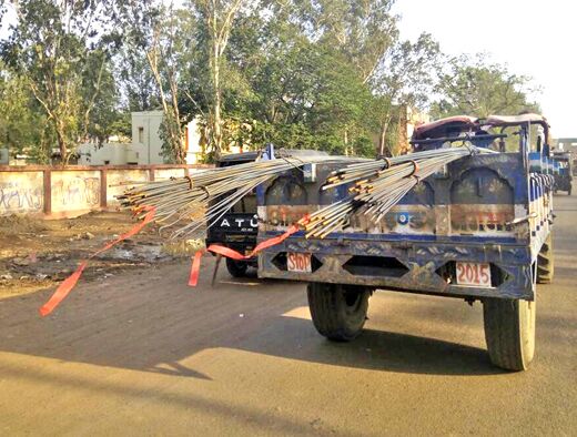 मासूम की मौत के बाद भी नहीं जागे जिम्मेदार, शहर में मौत बनकर बेधड़क दौड़ती रहीं ट्रेक्टर-ट्रॅालियां