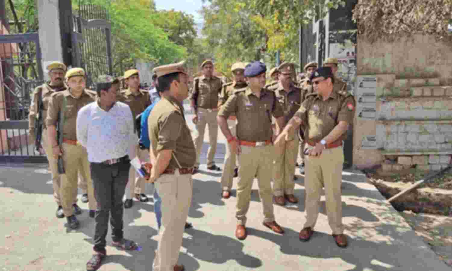 एसएसपी ने परखी कलक्ट्रेट में व्यवस्थाएं