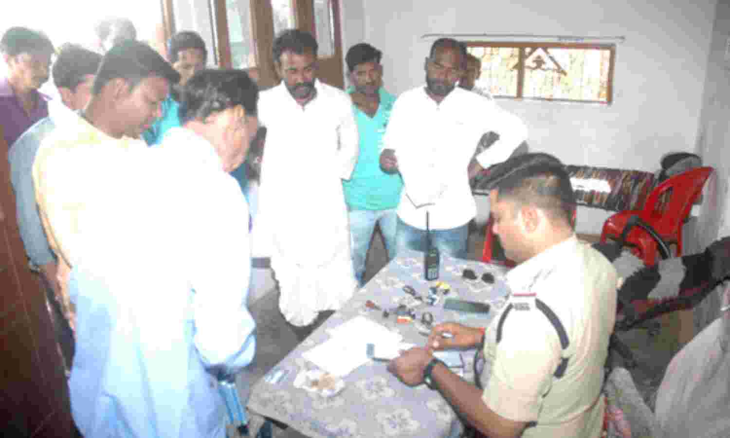 एक तरफ यातायात पुलिस, दूसरी तरह परिवहन विभाग भर रहा खजाना, तीसरी तरफ दौड़ रहीं जानलेवा ट्रेक्टर-ट्रॉलियां