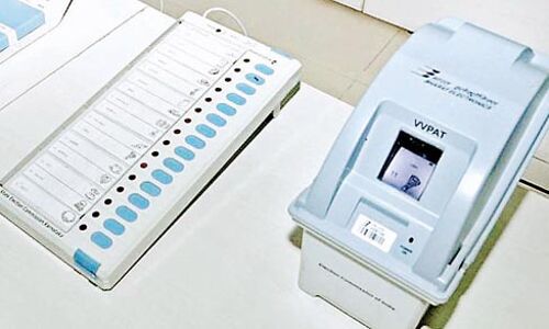 ईवीएम कहां ले जाई जा रही है जीपीएस से होगी निगरानी