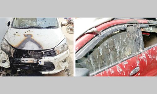 एक घर सहित छह वाहनों में लगाई आग