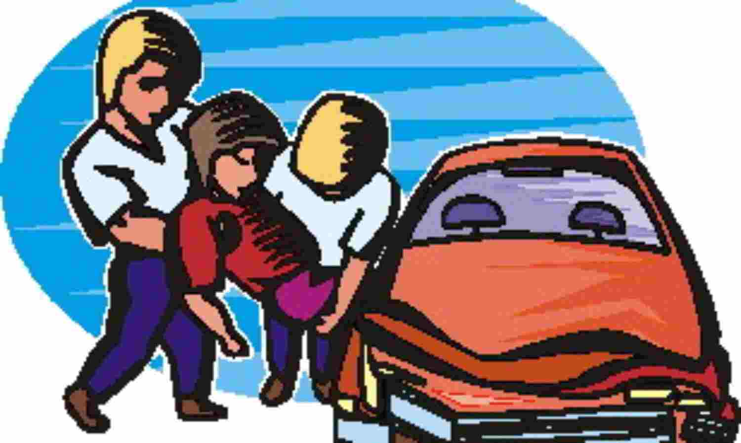 ट्रक से टकराई कैला देवी से लौट रहे श्रद्धालुओं की बोलेरो, तीन लोगों की मौत