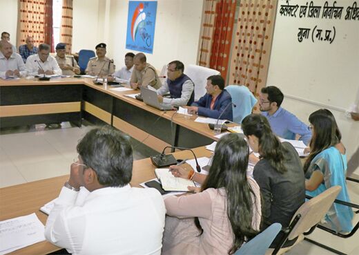 पांच दिन में जमा कराएं शस्त्र: लाक्षाकार