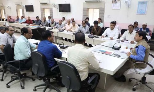 आप लोगों की लापरवाही से अस्पताल की छवि खराब होती है