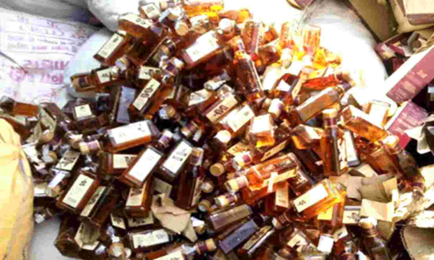 परचून के खोखे में अवैध शराब