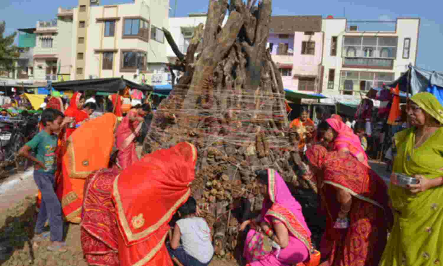 दहन हुआ, धुलेड़ी आज