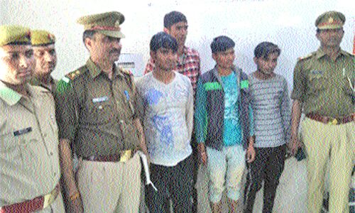 अछनेरा पुलिस ने पकड़े चार वाहन चोर