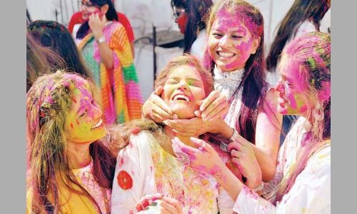 आज है रंगों का त्यौहार होली !