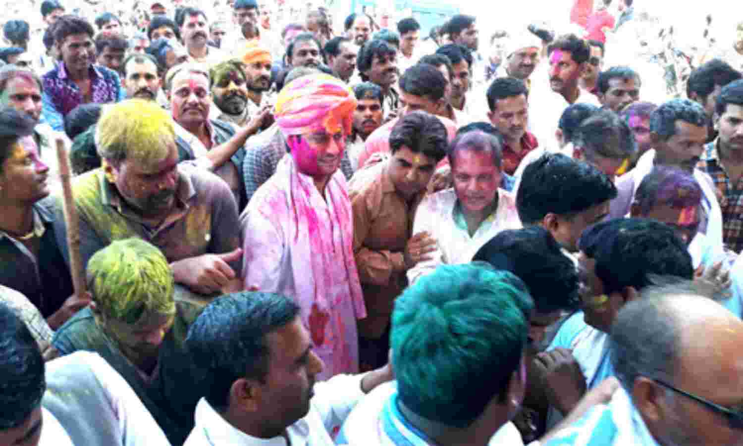 राघौगढ़ किले पर हुआ होली का हल्ला