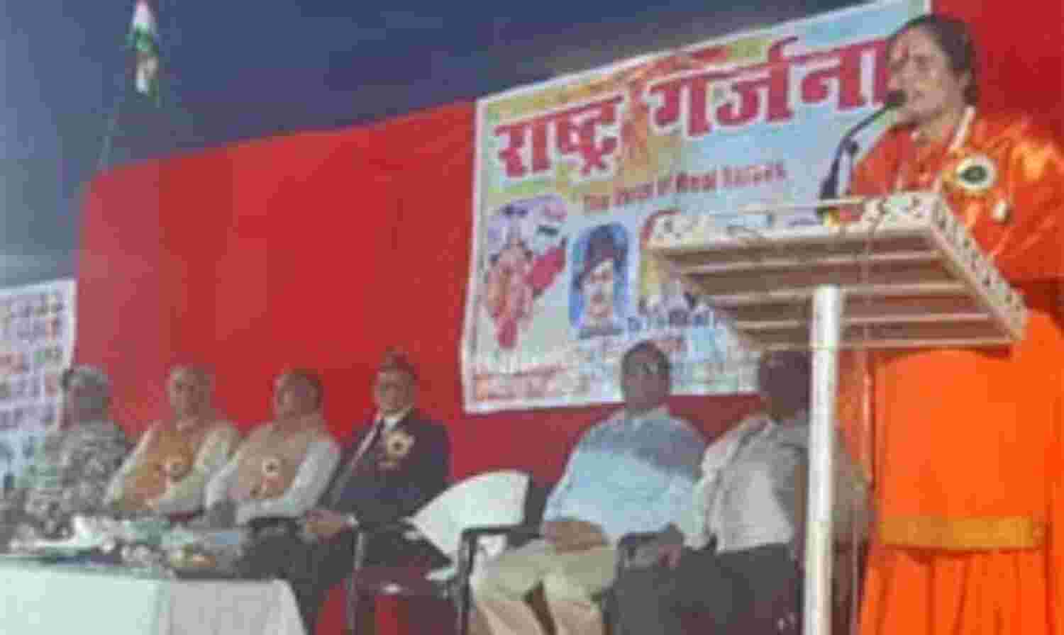 राष्ट्रवीरों का स्मरण कर स्वयंसेवकों ने किया शहीदों के परिजनों का सम्मान