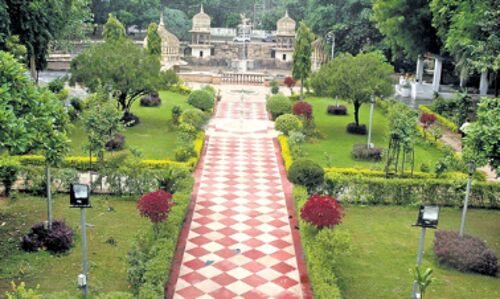 मोतीमहल क्षेत्र के आस-पास बनेगा पर्यटन केन्द्र