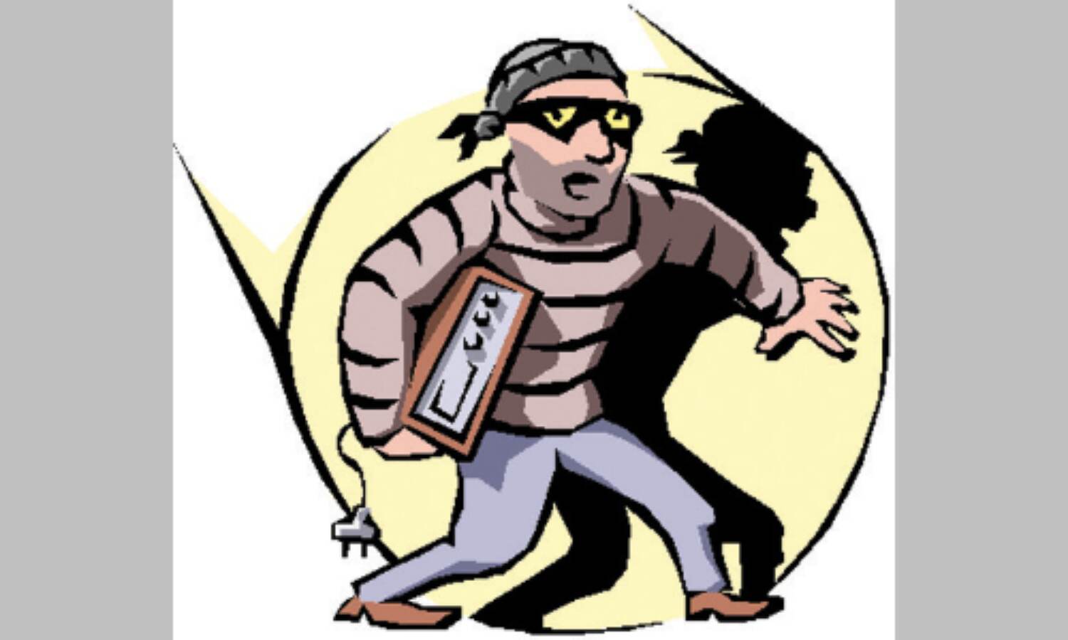 फौजी के सूने घर के ताले चटकाए फौजी के सूने घर के ताले चटकाए