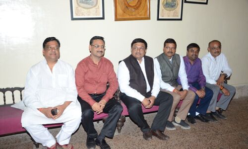 चेम्बर पदाधिकारियों से नहीं मिले सिंधिया