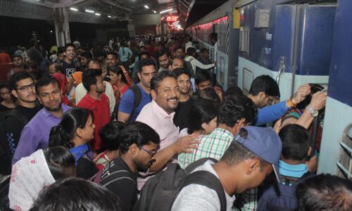 तत्काल तो छोडि़ए, प्रीमियम में भी नहीं मिली सीटें