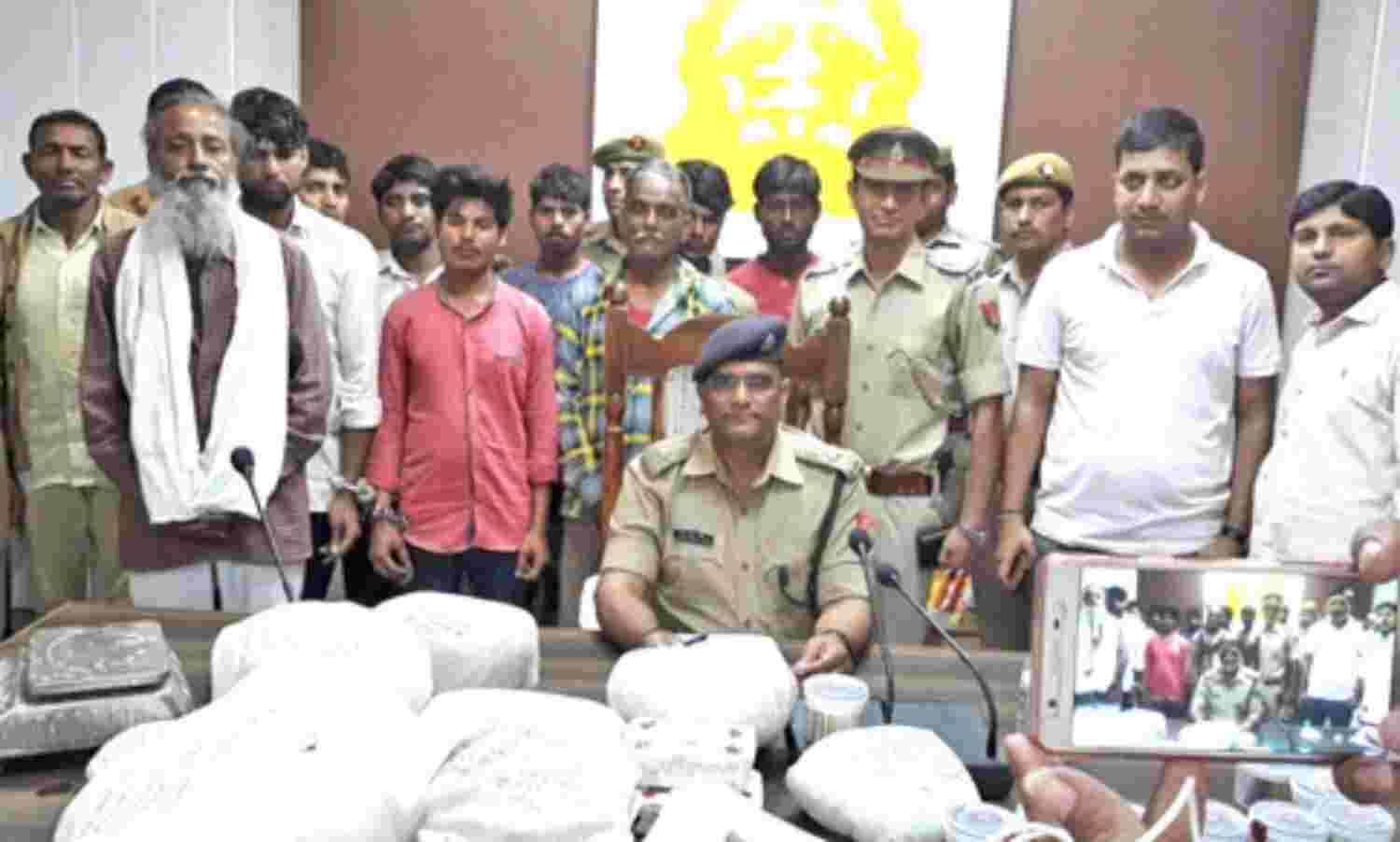 11 नशा कारोबारियों को पकड़ा 11 नशा कारोबारियों को पकड़ा