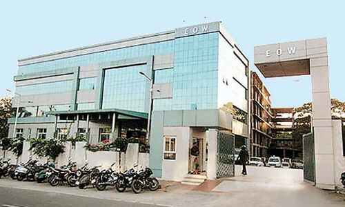 गणवेश में धांधली पर ईओडब्ल्यू ने की कार्यवाही