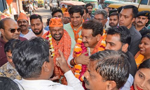 प्रो. एसपी सिंह बघेल ने किया जनसम्पर्क का श्रीगणेश