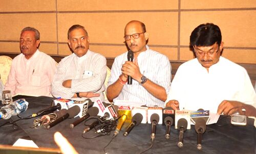 राहुल बताएंगे, कौन, कहां से लड़ेगा: चतुर्वेेदी राहुल बताएंगे, कौन, कहां से लड़ेगा: चतुर्वेेदी