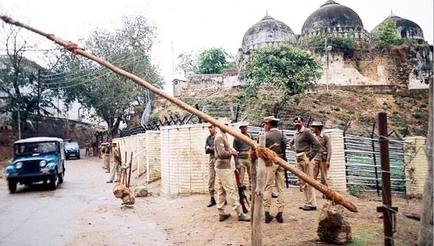 राम जन्मभूमि/बाबरी मस्जिद से संदिग्ध हालत में पुलिस ने आठ युवकों को किया गिरफ्तार