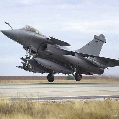 राफेल डील में देरी, यूएस से भारत खरीद सकता है लडाकू विमान