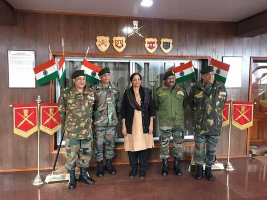 रक्षामंत्री निर्मला सीतारमण ने भारत चीन बॉर्डर का किया दौरा