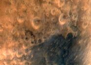 मंगलयान ने भेजी मंगल की पहली तस्वीर