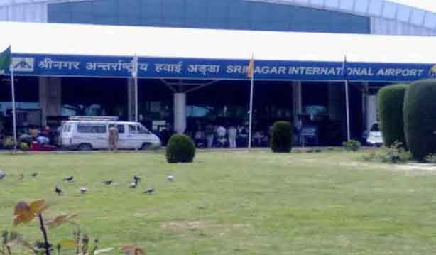 भारतीय सेना का जवान श्रीनगर एयरपोर्ट पर दो ग्रेनेड के साथ गिरफ्तार
