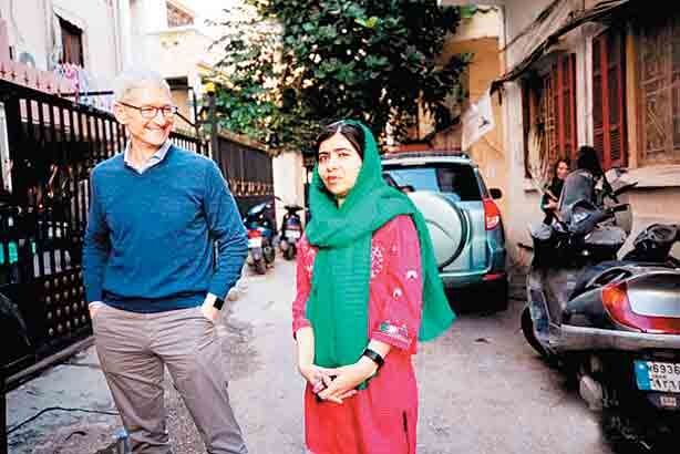 भारत में लड़कियों की शिक्षा के लिए ऐपल ने मिलाया मलाला के साथ हाथ