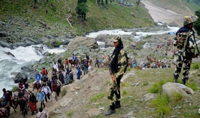 बाबा अमरनाथ यात्रा मार्ग को सेना के हवाले करे जम्मू-कश्मीर सरकार
