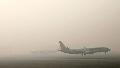दिल्ली में कम दृश्यता के चलते 9 विमान जयपुर में उतरे