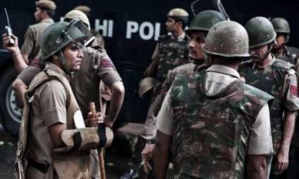 दिल्ली पुलिस और बदमाशों में हुई मुठभेड़, शातिर बदमाश गिरफ्तार
