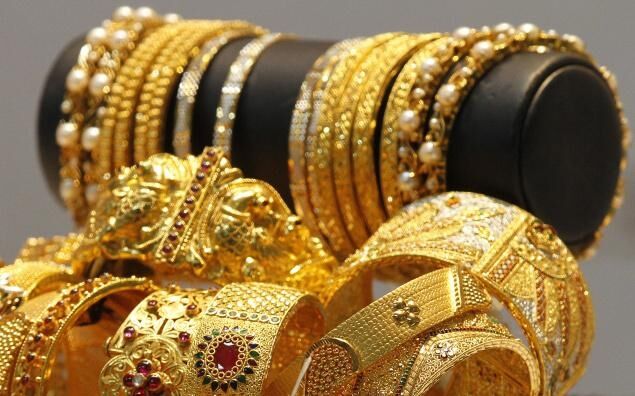 जीएसटी: एक हजार रुपए सस्ता हो सकता है सोना