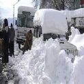 जम्मू-कश्मीर में सड़क और रेल यातायात दूसरे दिन भी बाधित