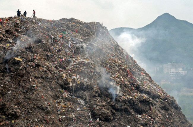 चिंतनीय : दिल्ली कचरे के टाइम बम पर बैठी है