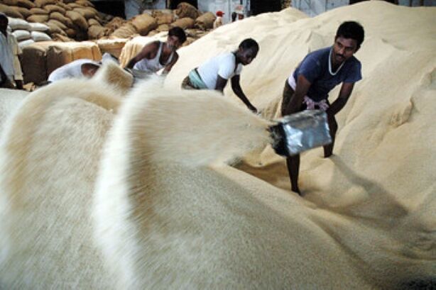 चावल निर्यात में भारत शीर्ष पर