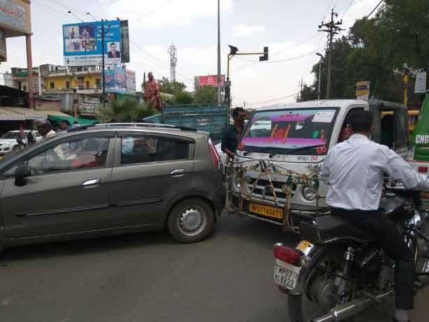 आंदोलनकारी छात्रों ने जमकर मचाया उपद्रव