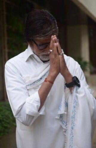अमिताभ बच्चन ने कहा - आलोचना करने वाले व्यक्ति सम्मान के पात्र