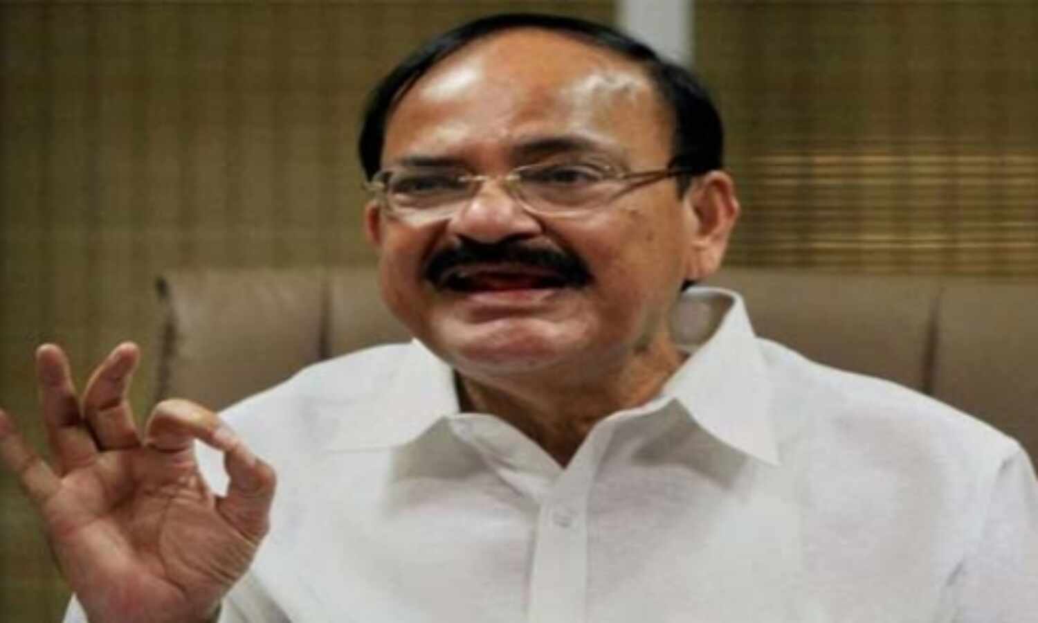 वेंकैया ने कहा - कांग्रेस के आरोपों को राजनीतिक दिवालियापन वेंकैया ने कहा - कांग्रेस के आरोपों को राजनीतिक दिवालियापन