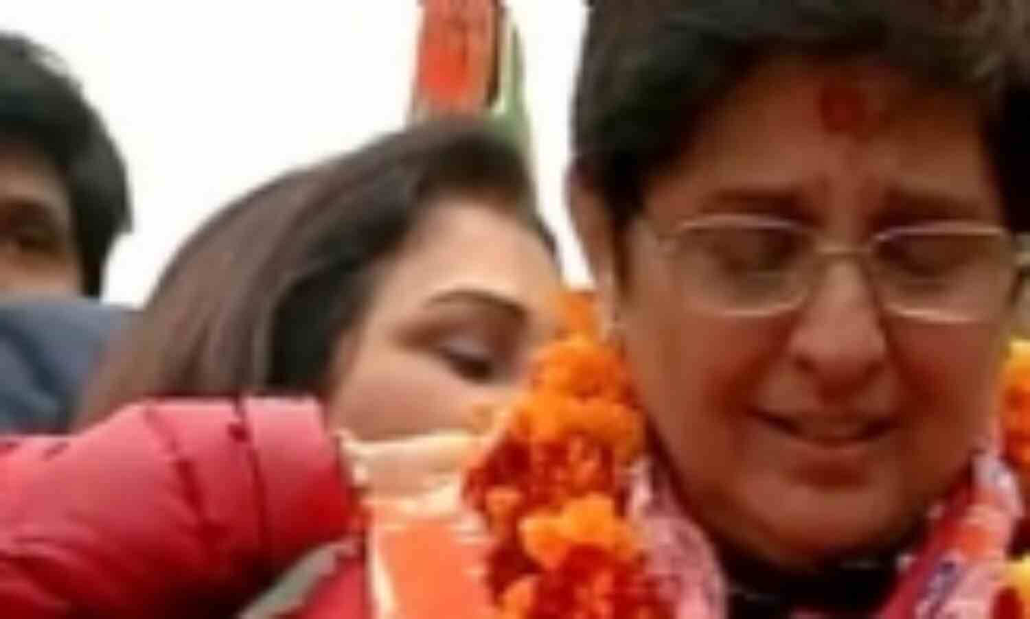 रोड़ शो के दौरान भावुक हो गयी किरण बेदी