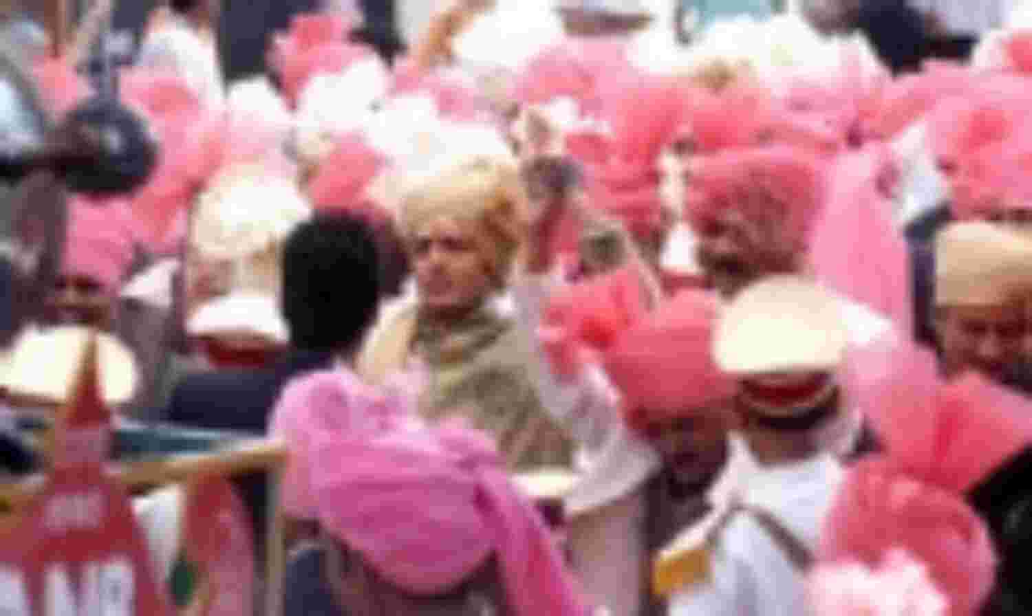 रितेश ने जेनेलिया संग लिए सात फेरे रितेश ने जेनेलिया संग लिए सात फेरे