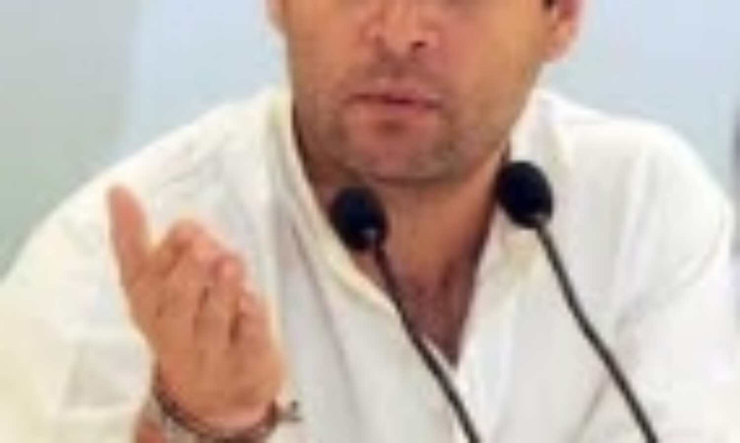 राहुल गांधी को कांग्रेस का अध्यक्ष बनना चाहिए : दिग्विजय राहुल गांधी को कांग्रेस का अध्यक्ष बनना चाहिए : दिग्विजय