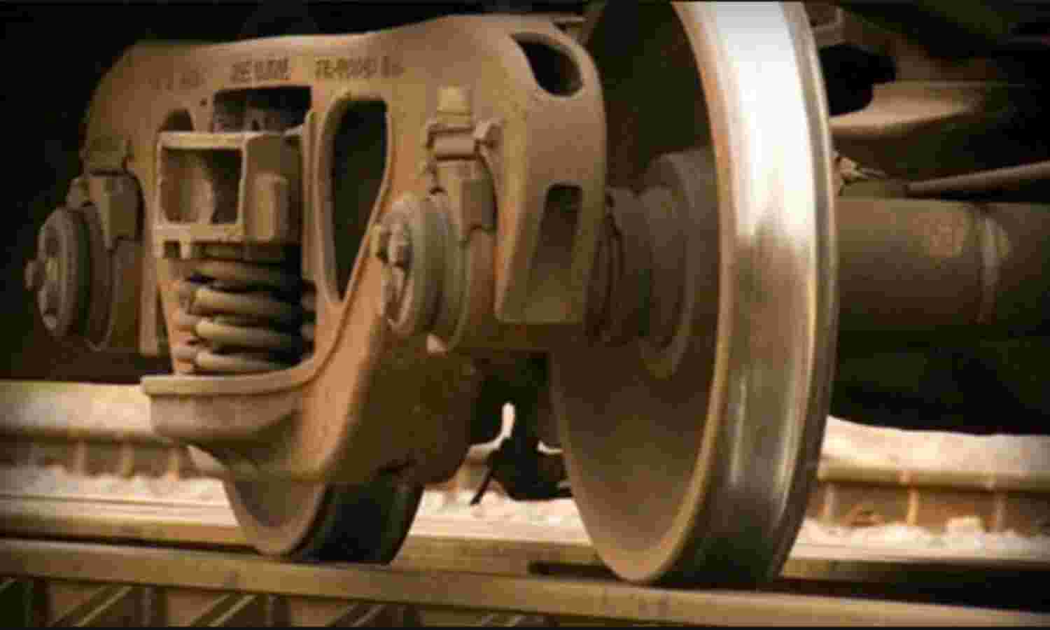 रेलवे स्टेशन के प्लेटफार्म के दोनों छोर पर सीसीटीवी से होगी कोचों के पहियों की निगरानी